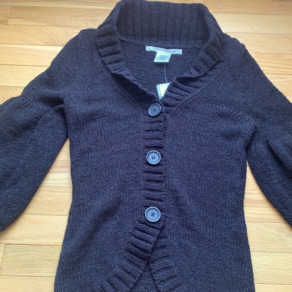 MAX STUDIO NWT SMALL BLACK MEDIUM WEIGHT  SWEATER WITH SLIGHT BALLOON SLEEVES